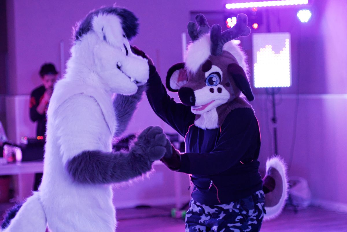 Dance (Blue)